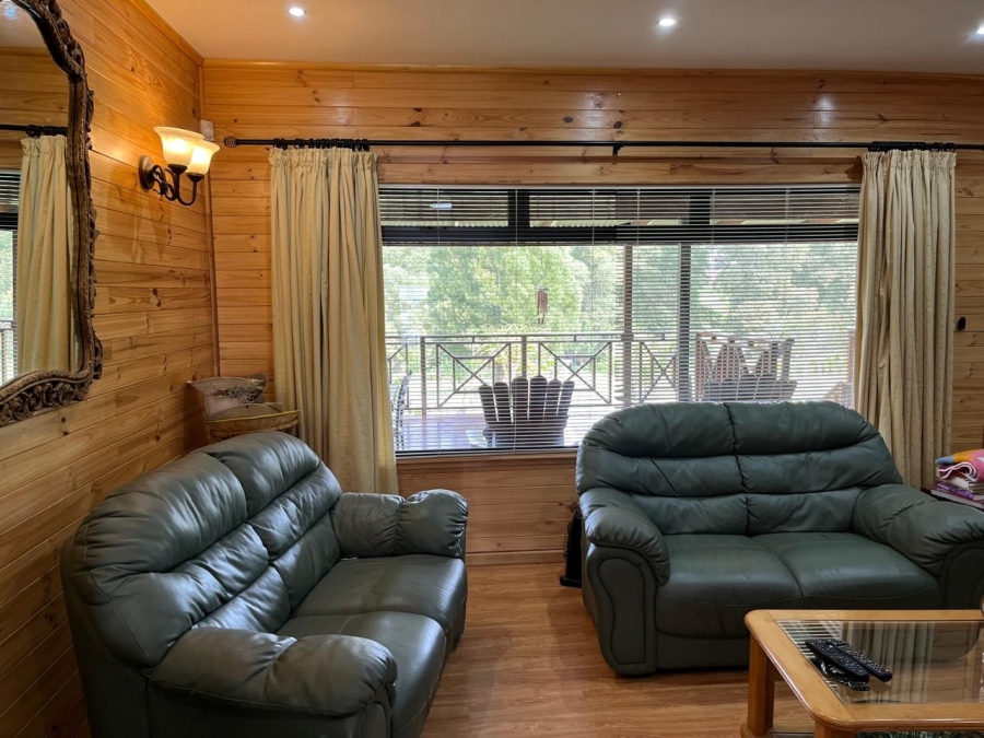 4 Bedroom Property for Sale in Leeuwenbosch Ah Western Cape